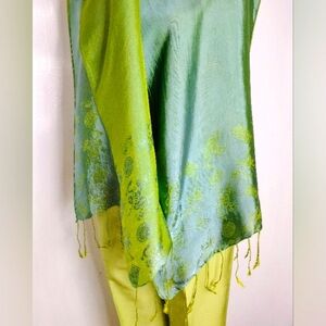 GORGEOUS IRIDESCENT SILK SCARF